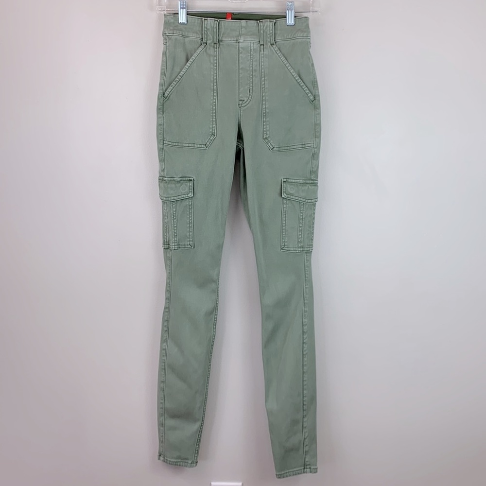Spanx Stretch Twill Ankle Cargo Pant - Picture 8 of 13